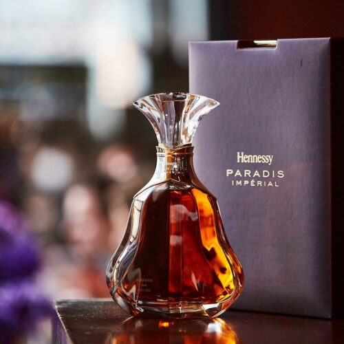 轩尼诗干邑 · 马年贺岁美酒飨宴